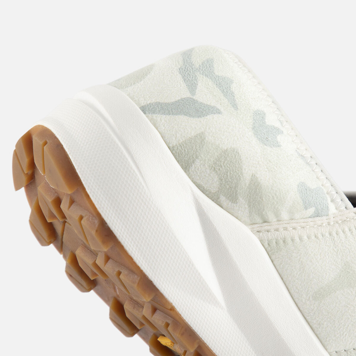 Camo White